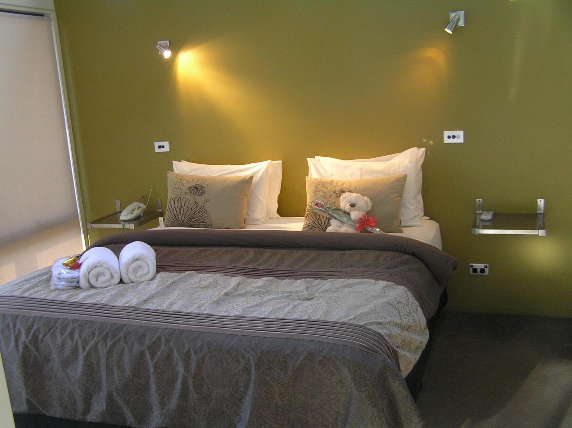 Hotel The Bower At Broulee Chambre photo